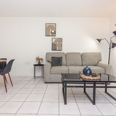 One Bedroom Apartment - With Parking & Balcony - Heart Of Wynwood ไมอามี ภายนอก รูปภาพ