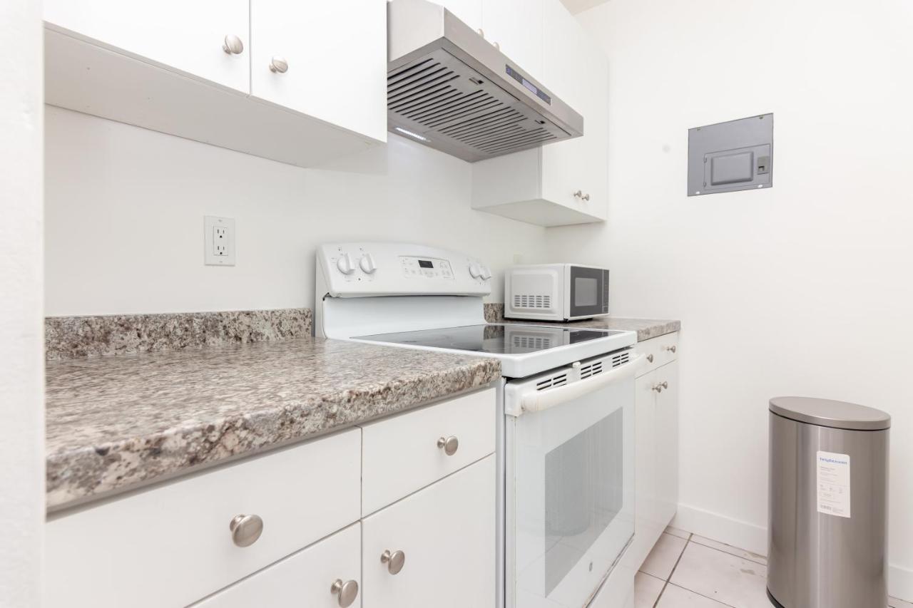One Bedroom Apartment - With Parking & Balcony - Heart Of Wynwood ไมอามี ภายนอก รูปภาพ
