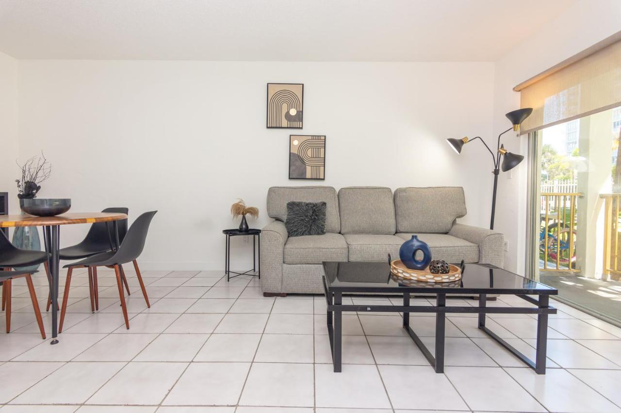 One Bedroom Apartment - With Parking & Balcony - Heart Of Wynwood ไมอามี ภายนอก รูปภาพ