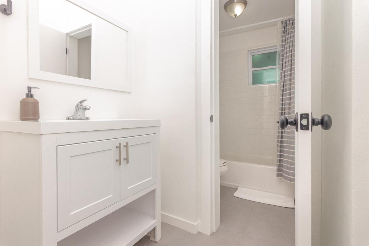 One Bedroom Apartment - With Parking & Balcony - Heart Of Wynwood ไมอามี ภายนอก รูปภาพ